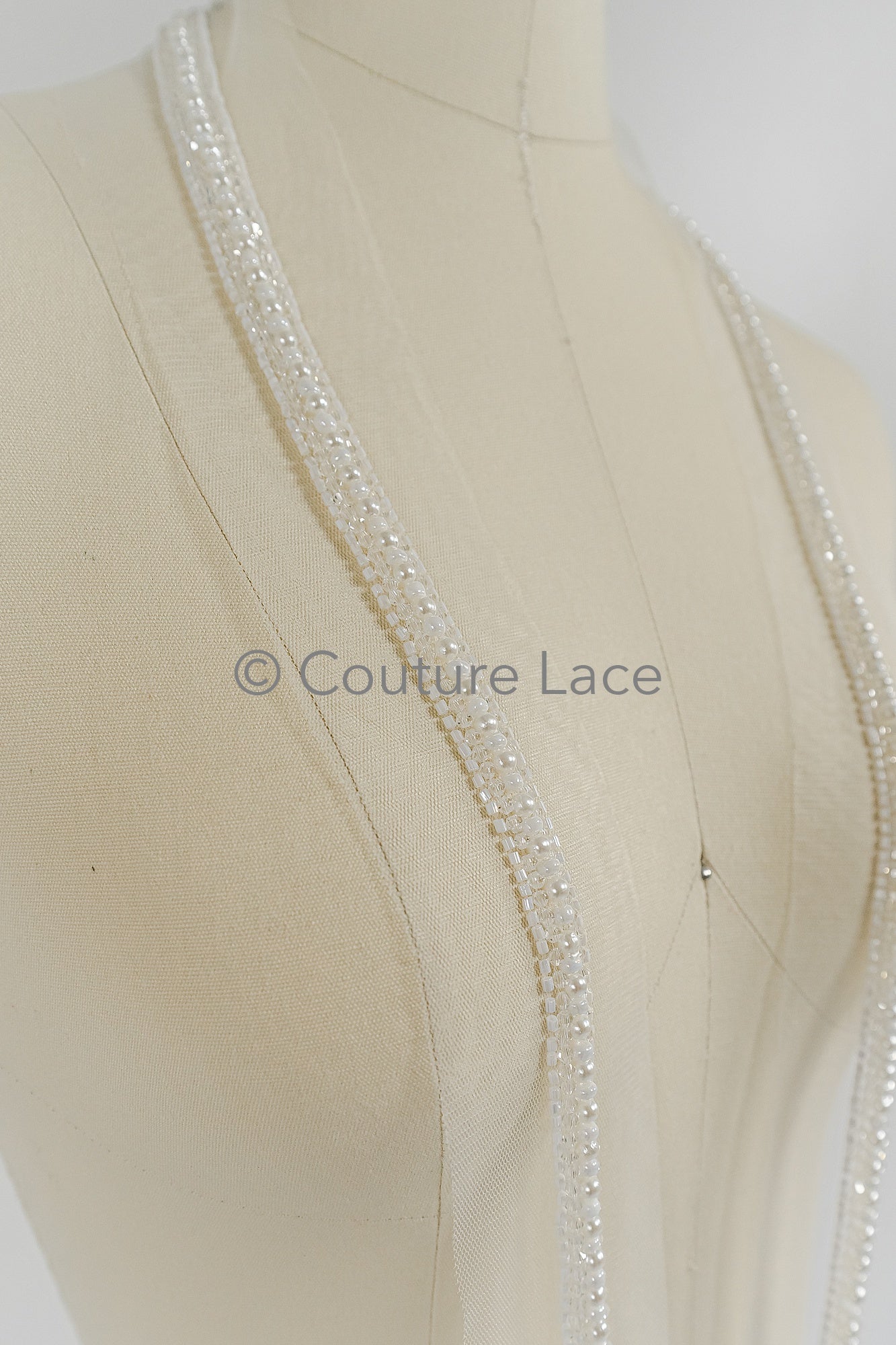 Brautspitze Borte mit Perlen/ weiße Spitzenborte mit Perlen/ Brautgürtel Borte/ Spitzenborte für Brautkleid// T24-093