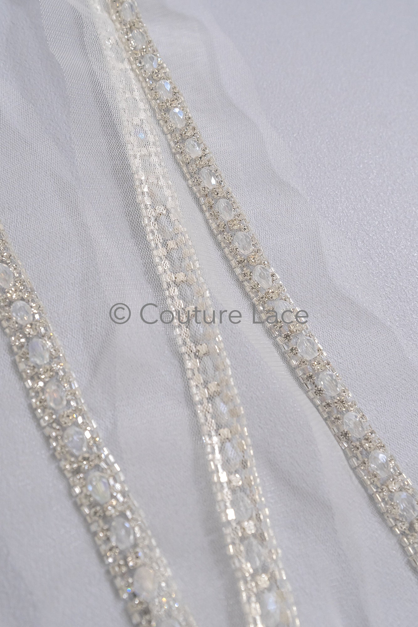 Brautspitze Borte mit Perlen & Kristallen Silber/ Spitzenborte mit Perlen/ Brautgürtel Borte/ Spitzenborte für Brautkleid// T24-096