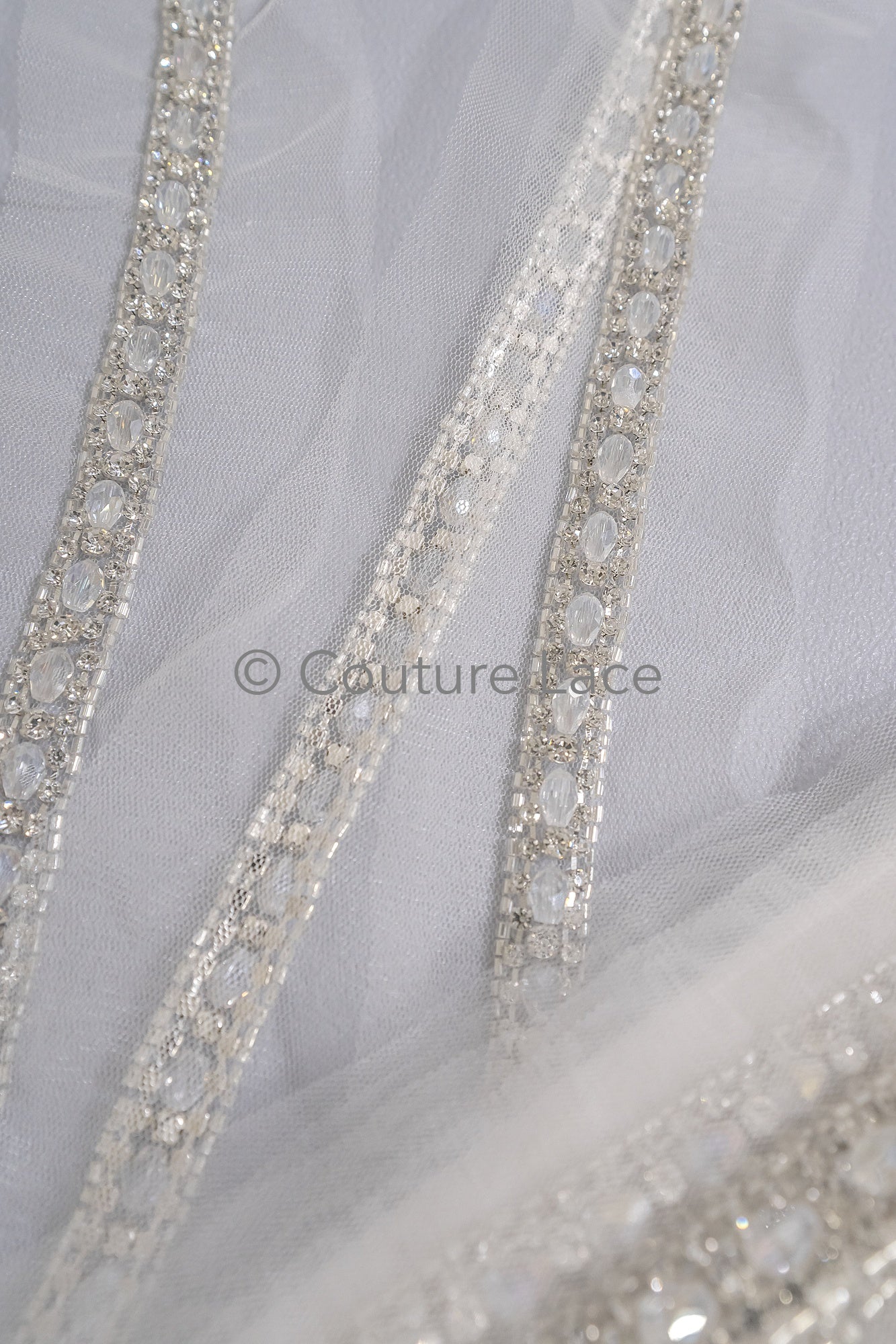 Brautspitze Borte mit Perlen & Kristallen Silber/ Spitzenborte mit Perlen/ Brautgürtel Borte/ Spitzenborte für Brautkleid// T24-096