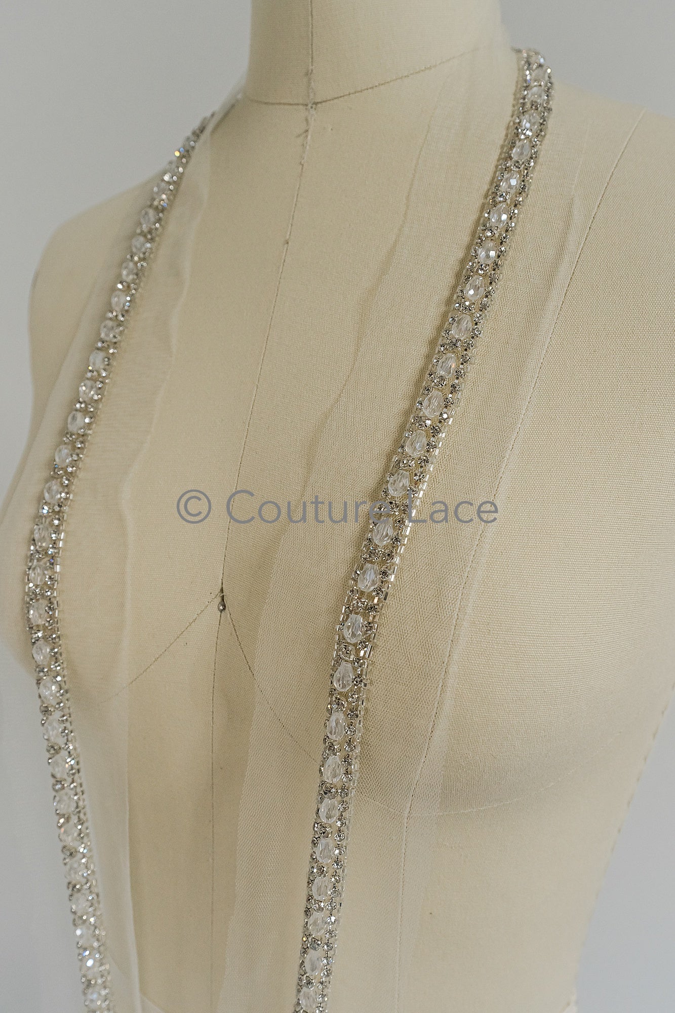 Brautspitze Borte mit Perlen & Kristallen Silber/ Spitzenborte mit Perlen/ Brautgürtel Borte/ Spitzenborte für Brautkleid// T24-096