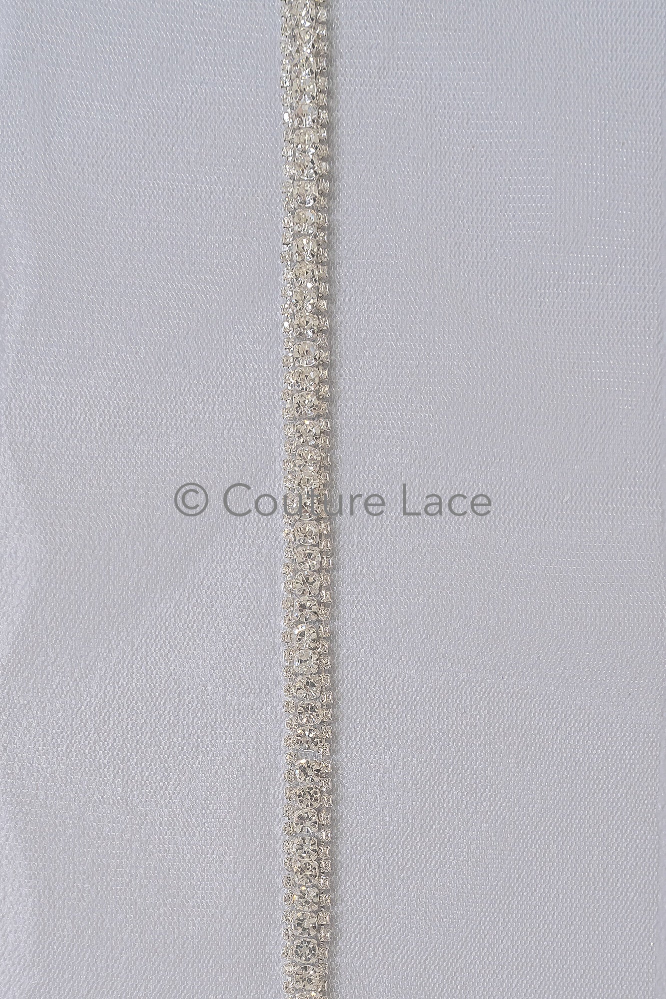 Brautspitze Borte mit Kristallen Silber/ Spitzenborte mit Swarowski Kirstallen/ Brautgürtel Borte/ Spitzenborte für Brautkleid// T24-099
