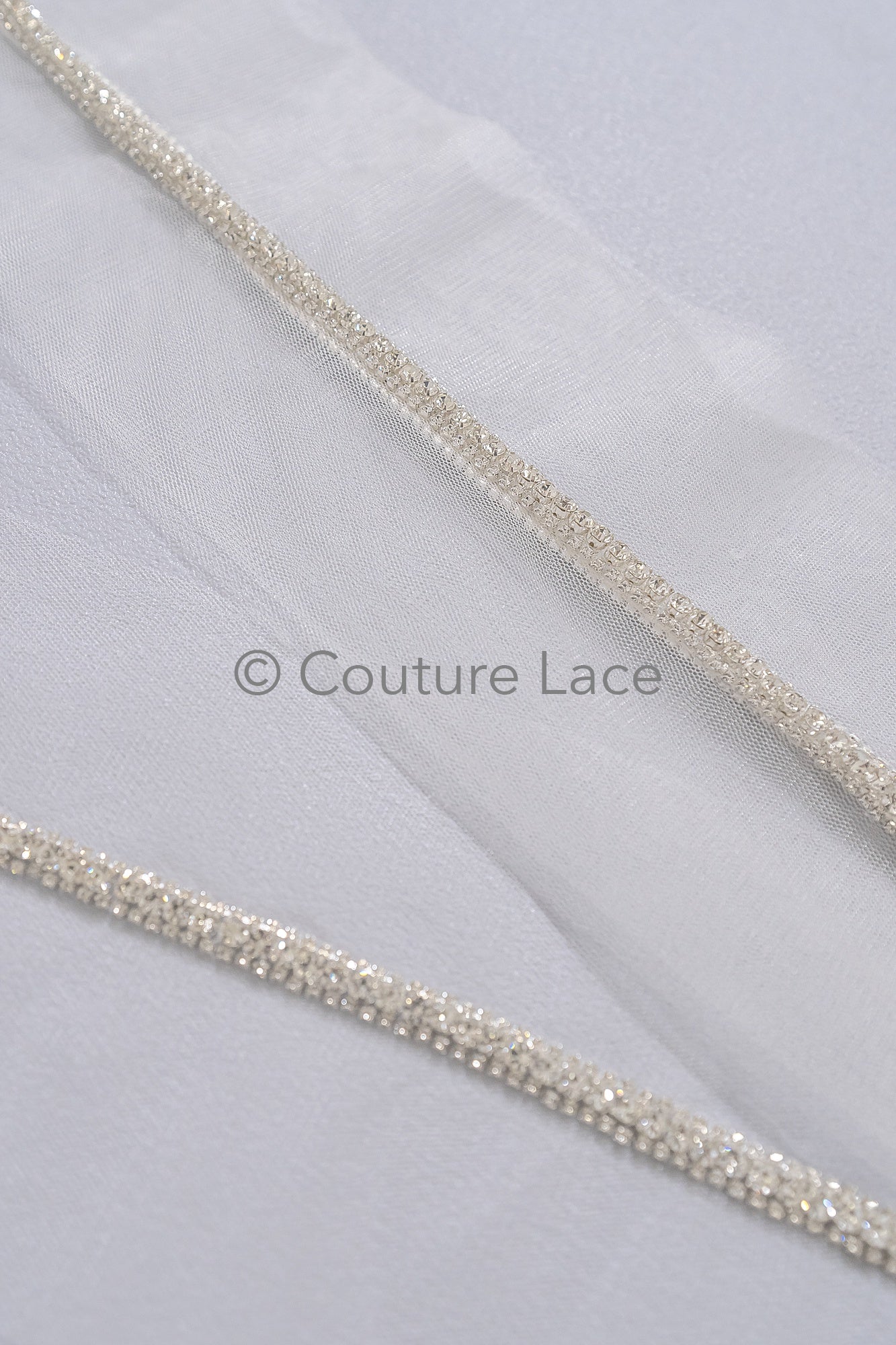 Brautspitze Borte mit Kristallen Silber/ Spitzenborte mit Swarowski Kirstallen/ Brautgürtel Borte/ Spitzenborte für Brautkleid// T24-099