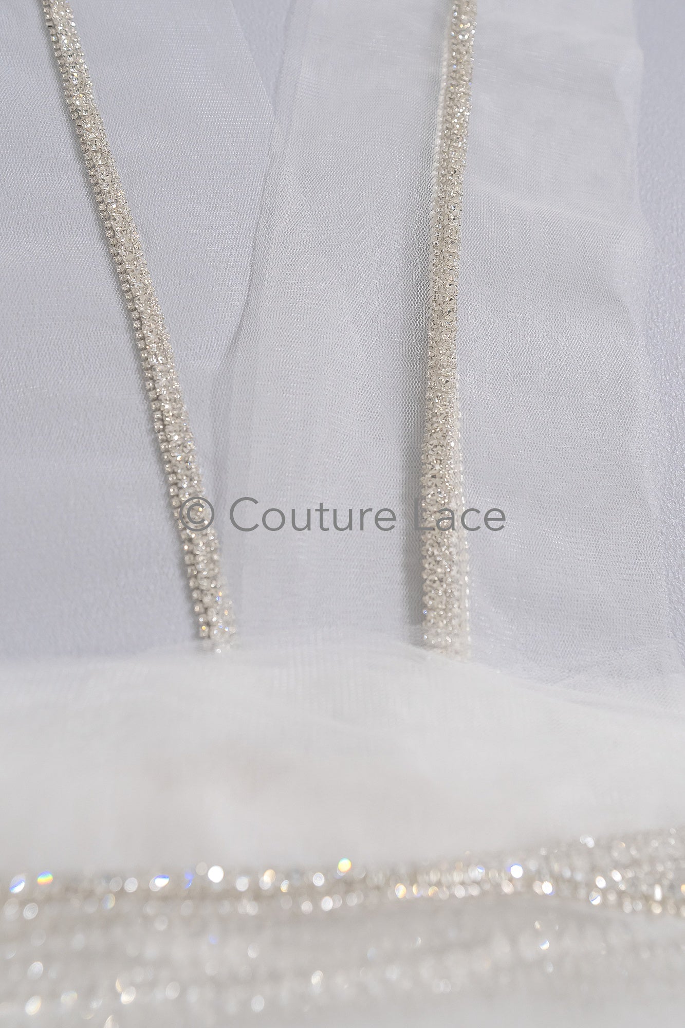 Brautspitze Borte mit Kristallen Silber/ Spitzenborte mit Swarowski Kirstallen/ Brautgürtel Borte/ Spitzenborte für Brautkleid// T24-099