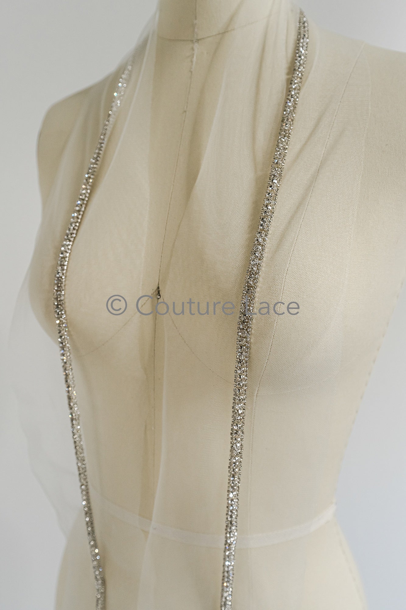 Brautspitze Borte mit Kristallen Silber/ Spitzenborte mit Swarowski Kirstallen/ Brautgürtel Borte/ Spitzenborte für Brautkleid// T24-099