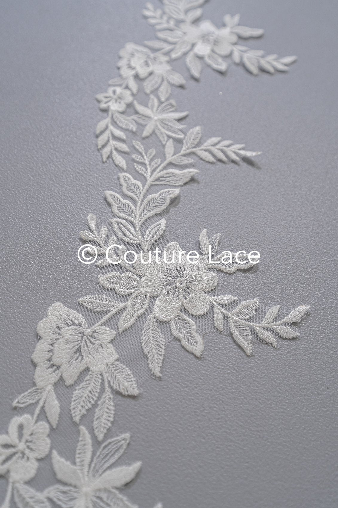 Brautspitze Borte weiß/ Boho Spitzenborte off-white/ Braut Spitzenborte/ Spitzenborte für Brautkleid// T24-021