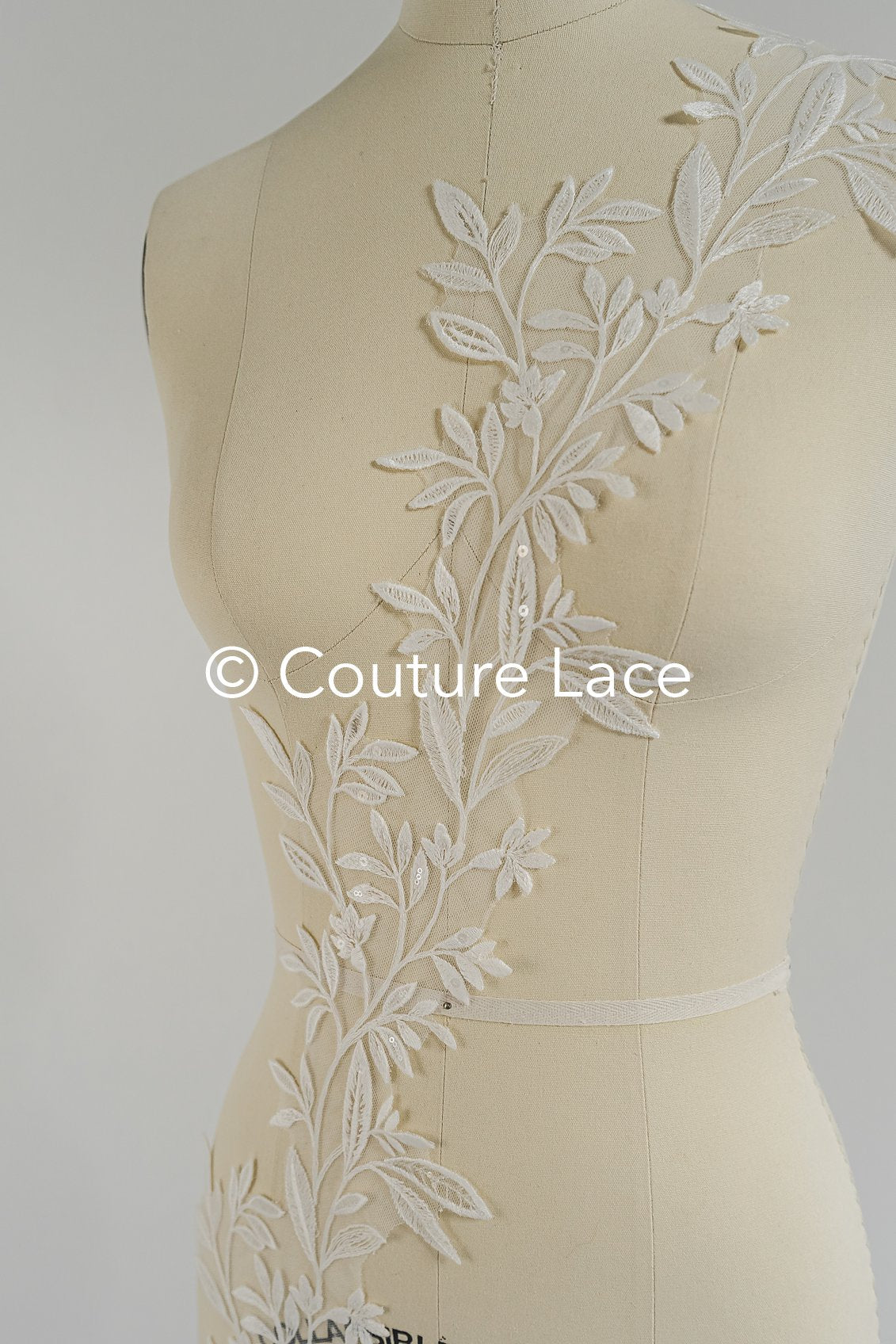 Brautspitze Borte mit Pailletten/ Spitzenborte off-white/ Braut Spitzenborte/ Spitzenborte für Brautkleid// T24-022