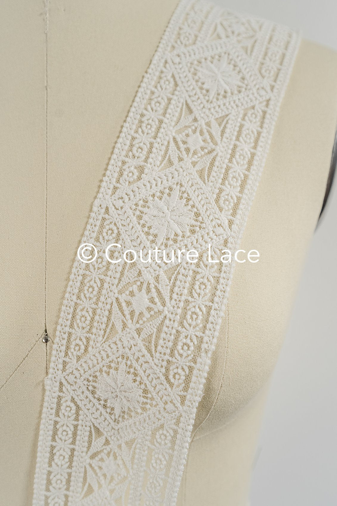 Brautspitze Borte/ Spitzenborte off-white/ Boho Braut Borte/ Spitzenborte für Brautkleid// T24-231