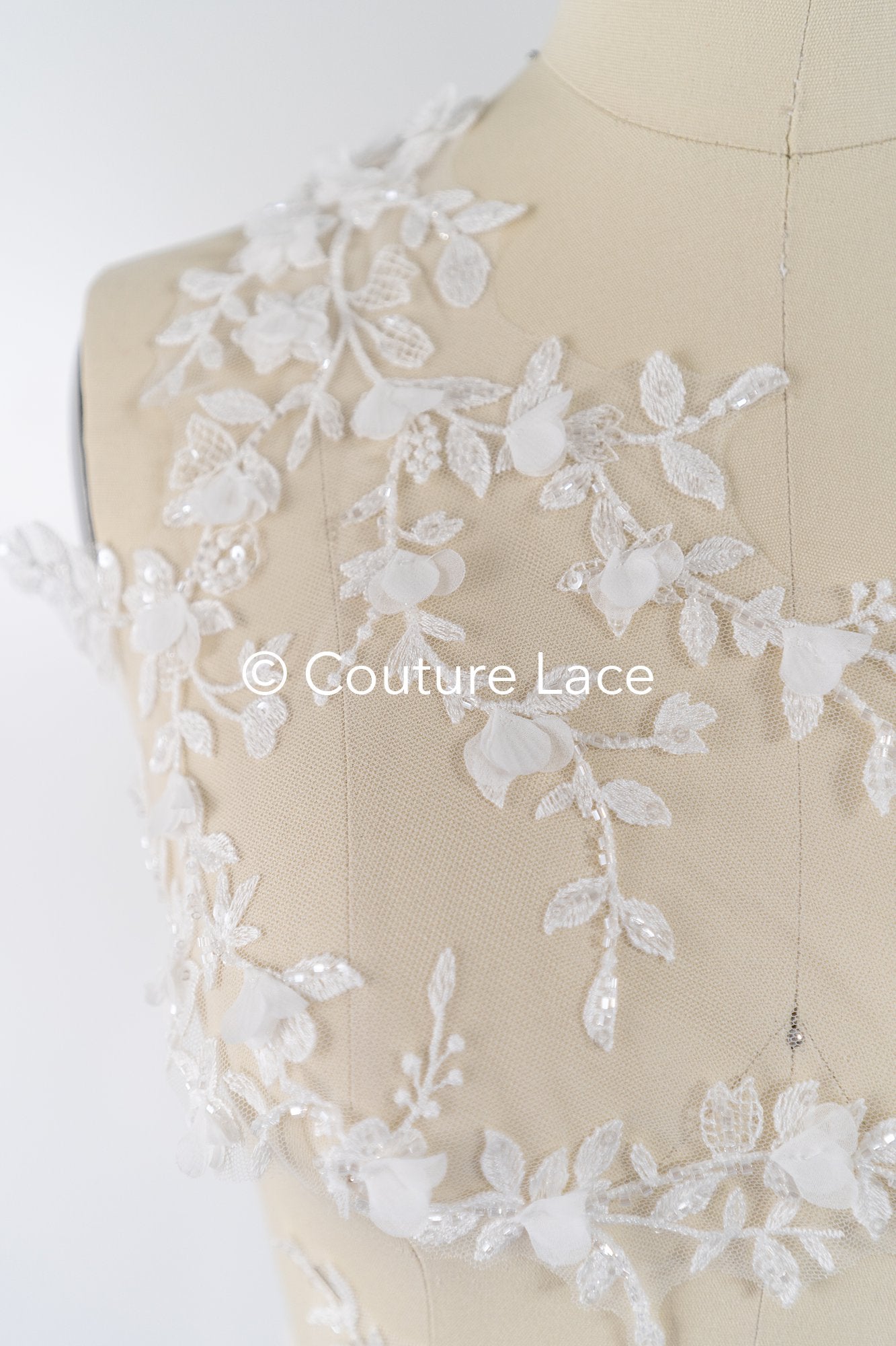 Brautspitzenapplikationen mit 3D Blumen/ Brautkleid Spitzenverzierungen mit Perlen// A24-468
