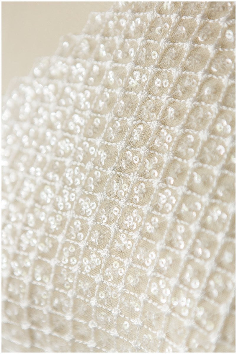 Netzspitze mit transparenten Pailletten/ sehr weicher Tüllstoff für Brautkleider/ Paillettenmaschen mit Glitzer Pailletten// L17-063