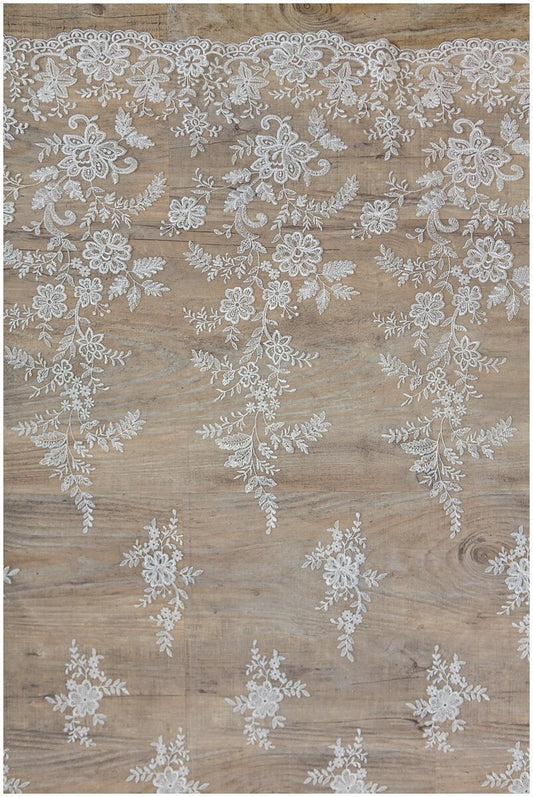 Encaje nupcial floral romántico / encaje de boda bordado / encaje para novia en blanco roto // L17-018