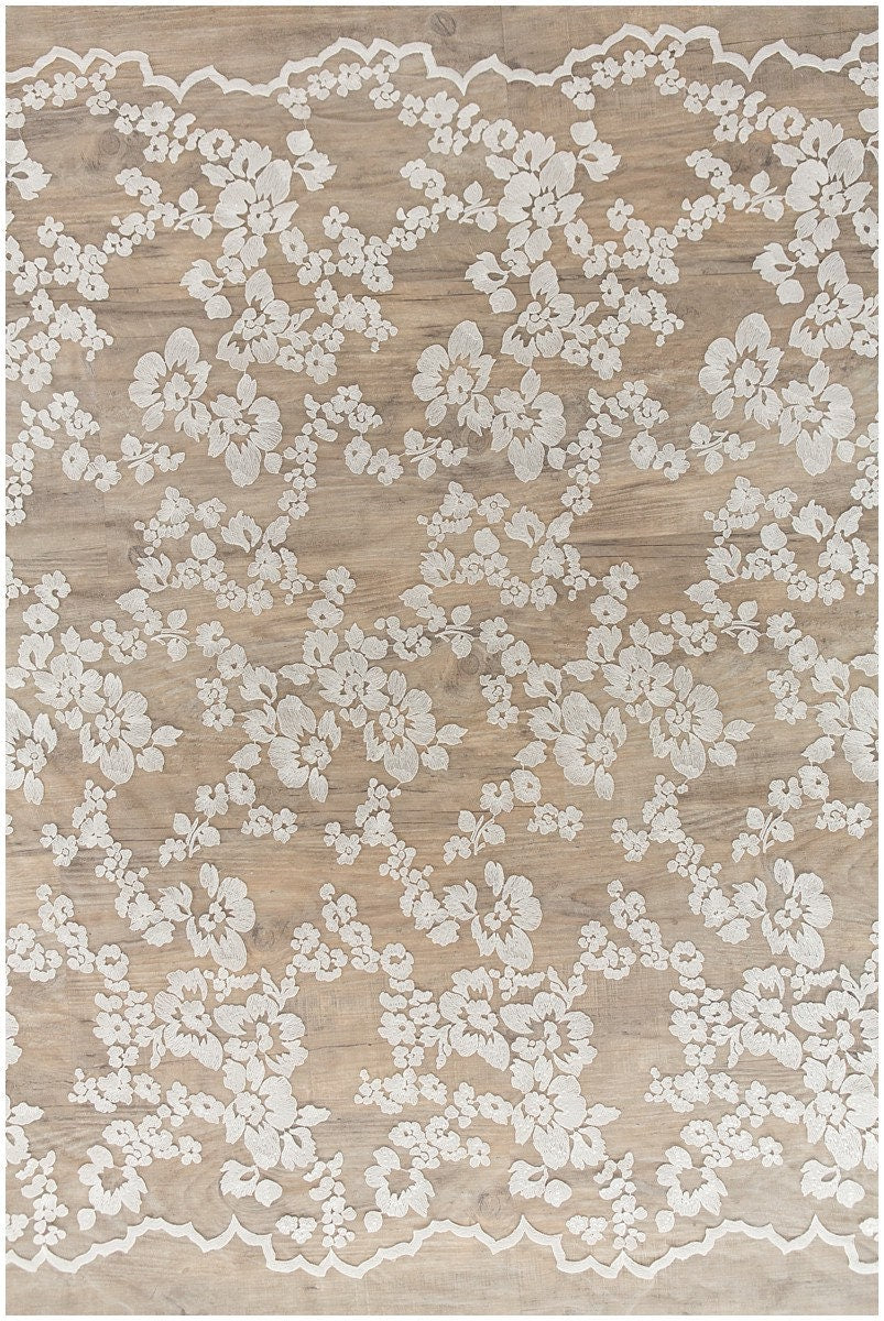 Romantische bestickte Blumenspitze/ Braut Spitzenstoff Off-White/ Hochzeitskleid Spitzenstoff/ Pailletten Blumenspitze/ Brautspitze// L17-113