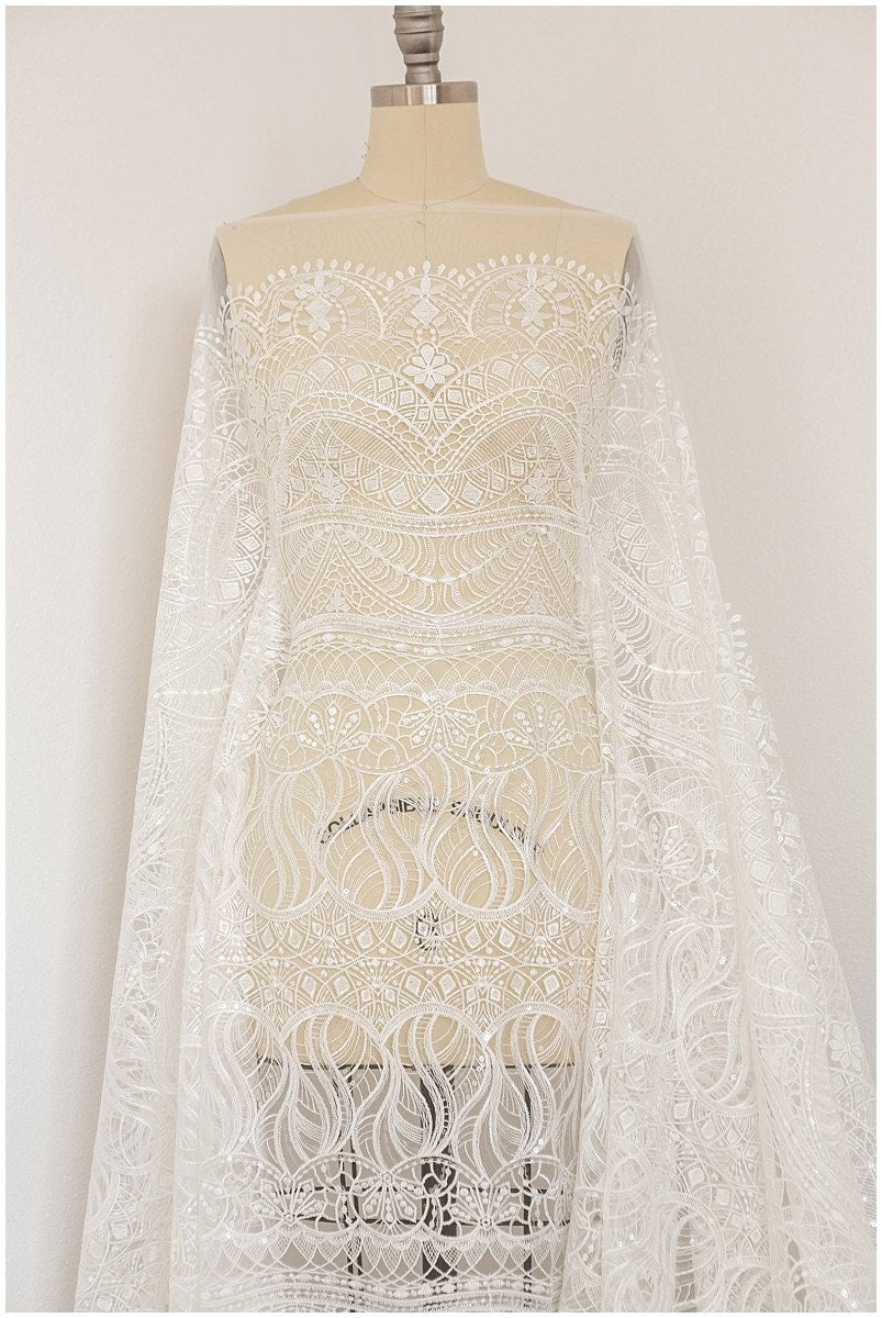 Wunderschöner Boho Spitzenstoff/ Braut Spitze Off-White/ Hochzeitskleid Spitzenstoff mit Pailletten/ Boho Braut Spitze// L17-103
