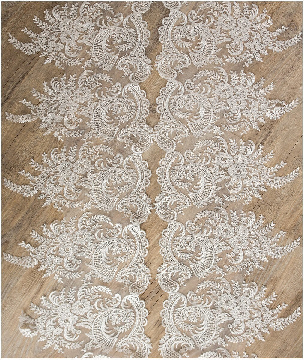2x 1 yds mirrored IVORY/ SILVER lace trim/ bridal lace/ bridal lace/ veil lace trim// T17-031