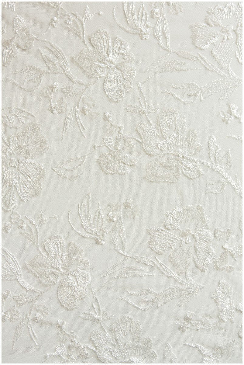 Romantischer Braut Spitzenstoff Off-White/ Pailletten bestickte Blütenspitze/ Hochzeitskleid Spitze/ bestickte Spitze// L17-094