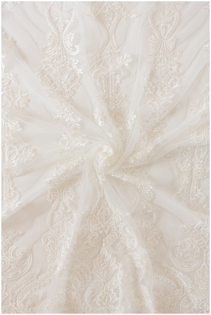 Bestickter Spitzenstoff Off-White/ Boho Brautkleid Spitzenstoff/ bestickte Spitze/ Ornament Brautspitze/ florale Spitze// L17-133