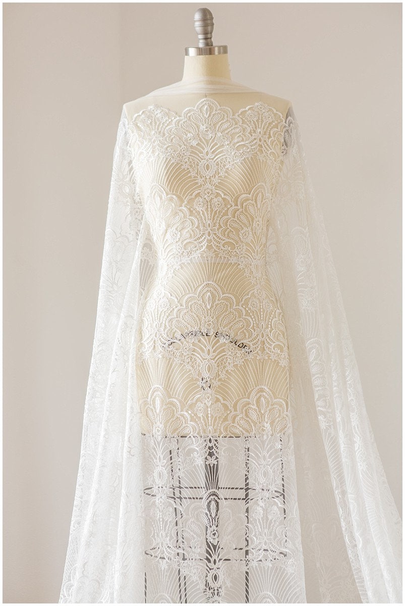 Romantische Brautspitze Off-White/ geometrische Brautspitze/ bestickte Spitze/ florale Brautspitze/ Boho Spitze// L17-137