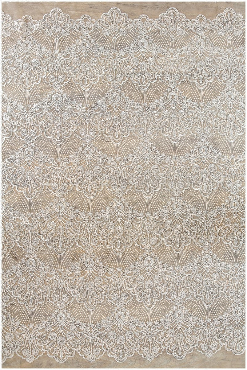 Romantische Brautspitze Off-White/ geometrische Brautspitze/ bestickte Spitze/ florale Brautspitze/ Boho Spitze// L17-137