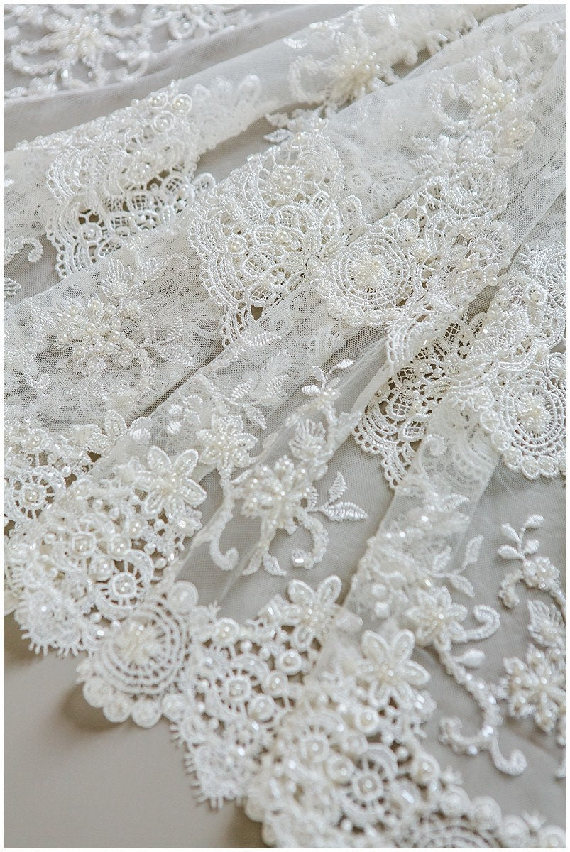 Perlen Brautspitze mit gehäkelten Elementen/ Hochzeitskleid Spitze mit Perlen/ Brautspitze Off-White// L17-145