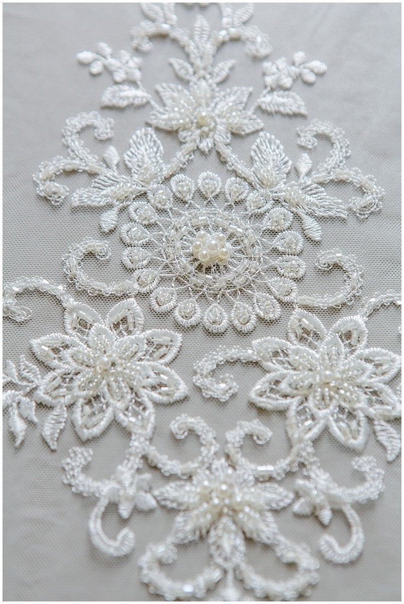 Perlen Brautspitze mit gehäkelten Elementen/ Hochzeitskleid Spitze mit Perlen/ Brautspitze Off-White// L17-145