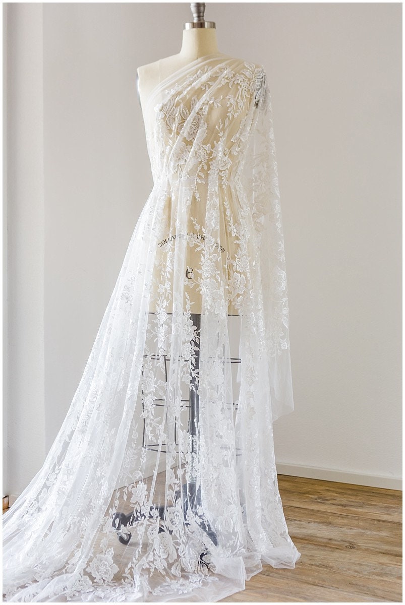 Blumen Spitzenstoff Off-White/ Braut Blumenspitze/ Brautkleid Spitzenstoff/ bestickter Spitzenstoff/ Spitzenschleier// L17-149