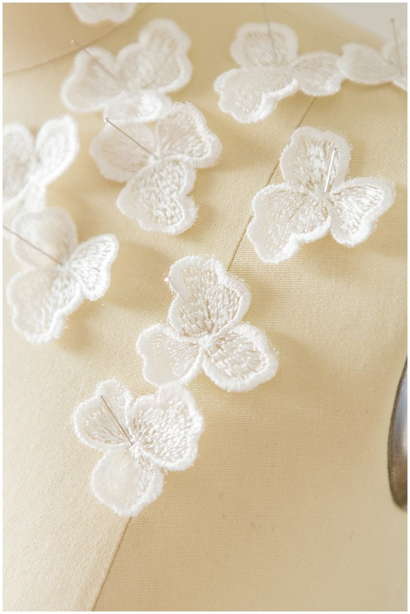 10pcs 3D lace flowers for sewing/ 3D flower applique/ wedding dress lace appliques// A17-114