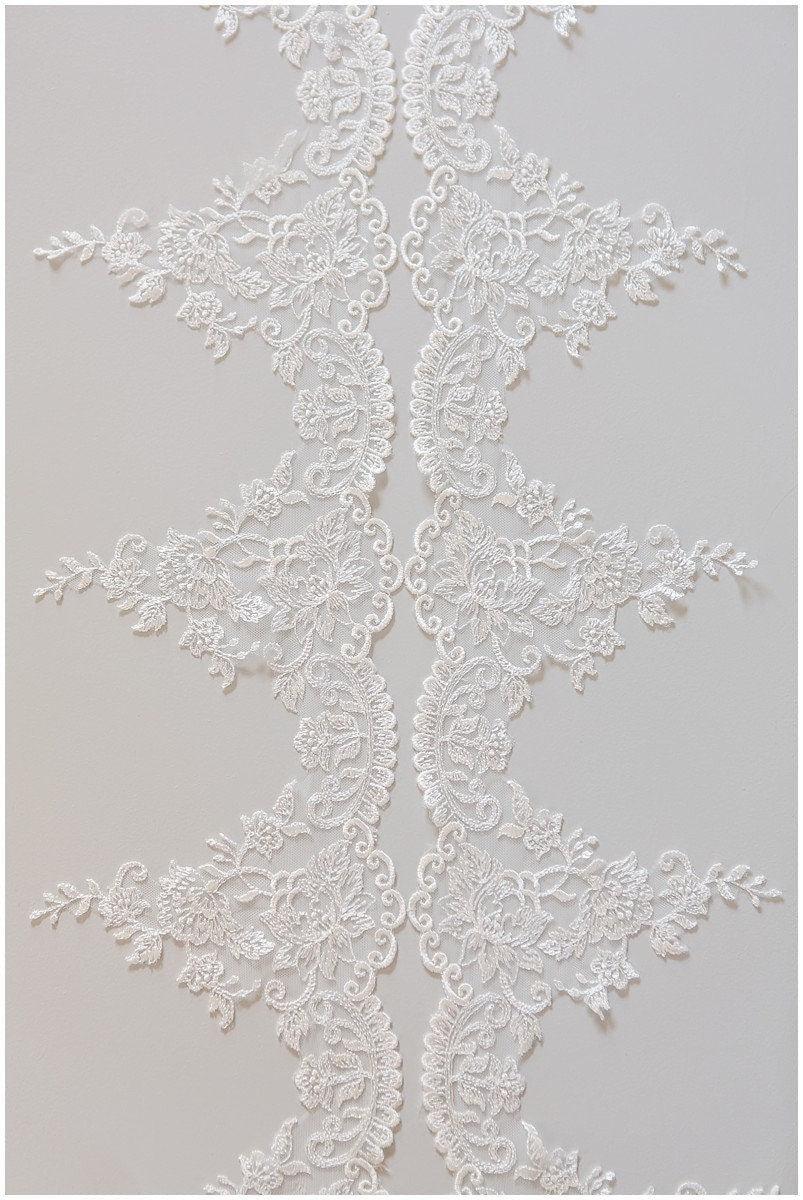 Romantic embroidered lace trim/ floral bridal lace off-white/ veil lace trim// T17-038