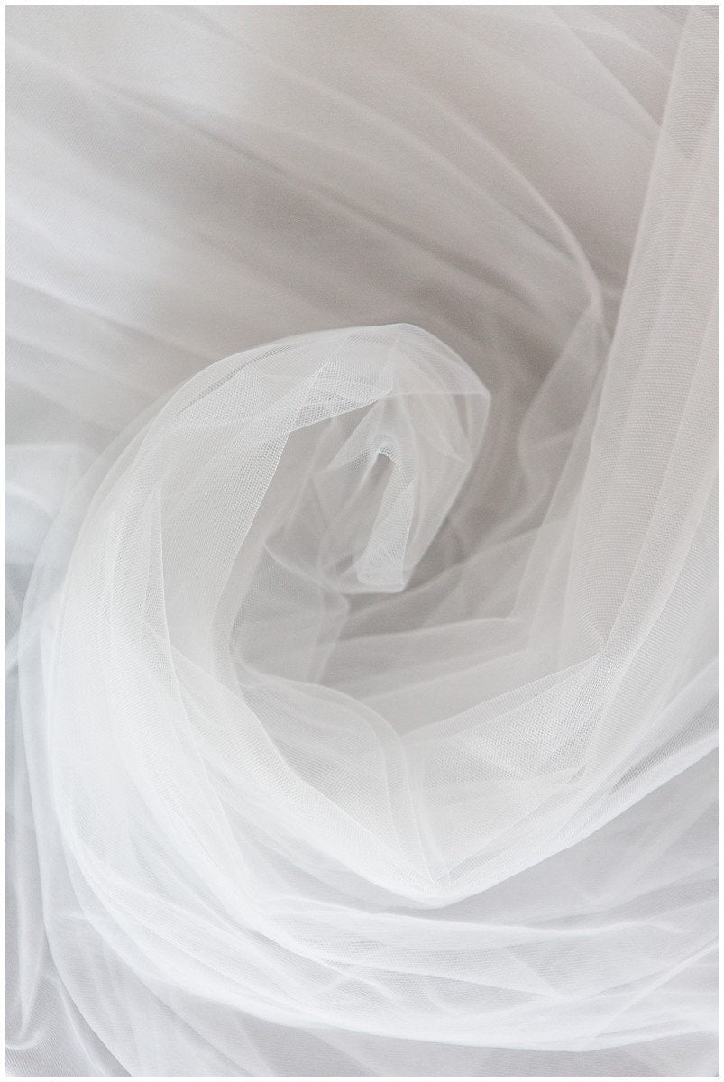 3.1m wide - very soft tulle fabric for bridal veils & wedding dresses/ veil tulle white off-white/ soft tulle// R-167-18 BOLT 27.4Yds