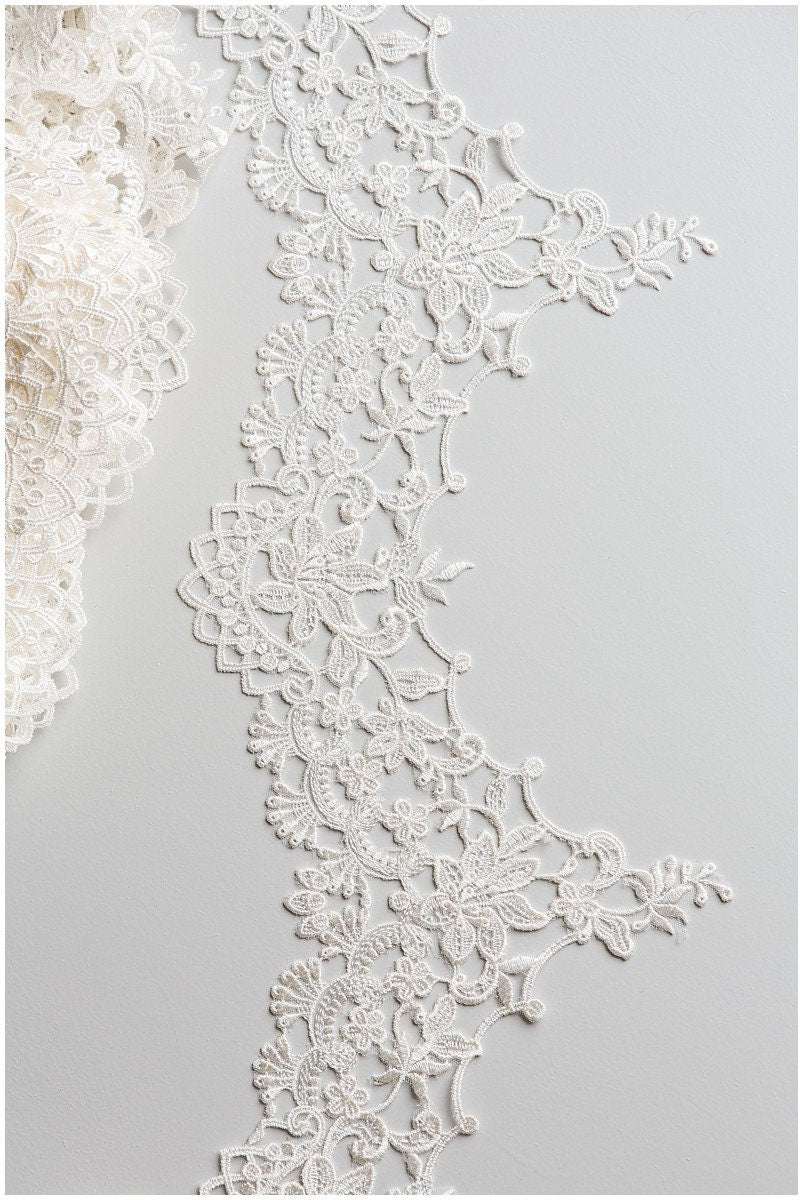 Crochet lace trim off-white/ veil lace trim/ bridal lace trim/ floral embroidered lace trim// T17-049