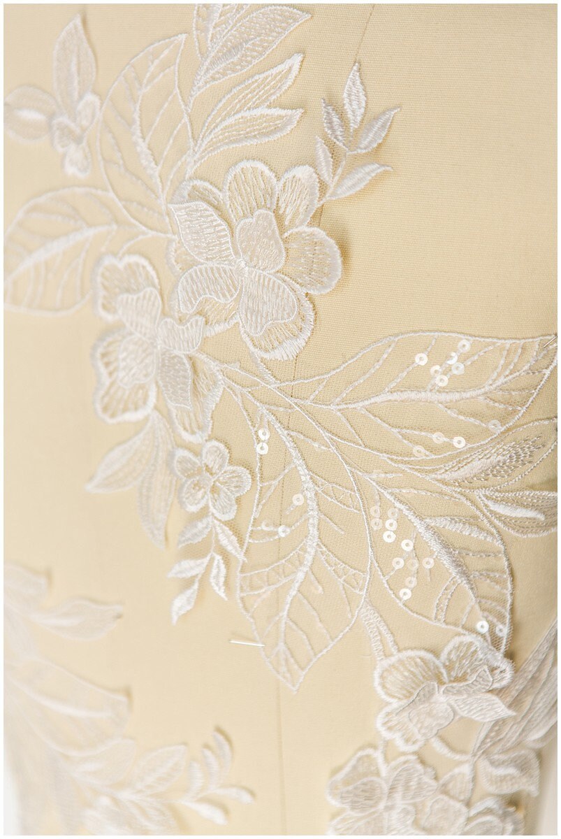 2Stk. 3D Gespiegelte Hochzeitskleid Applikation, Große Spitzen Applikation, Blumen Applikation, große Spitze Blume, Illusion Back Lace, Lace Patch// A17-129