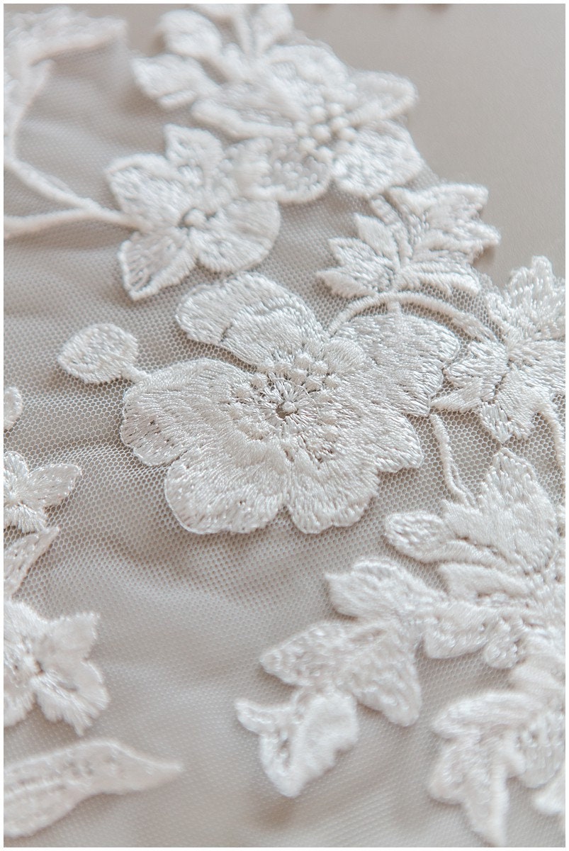 Sofort Braut Spitzen Applikation, romantische Spitzen Applikation, Spitzenblume, Blumen Applikation, Hochzeitskleid Spitzenapplikation, Brautspitze// A17-132