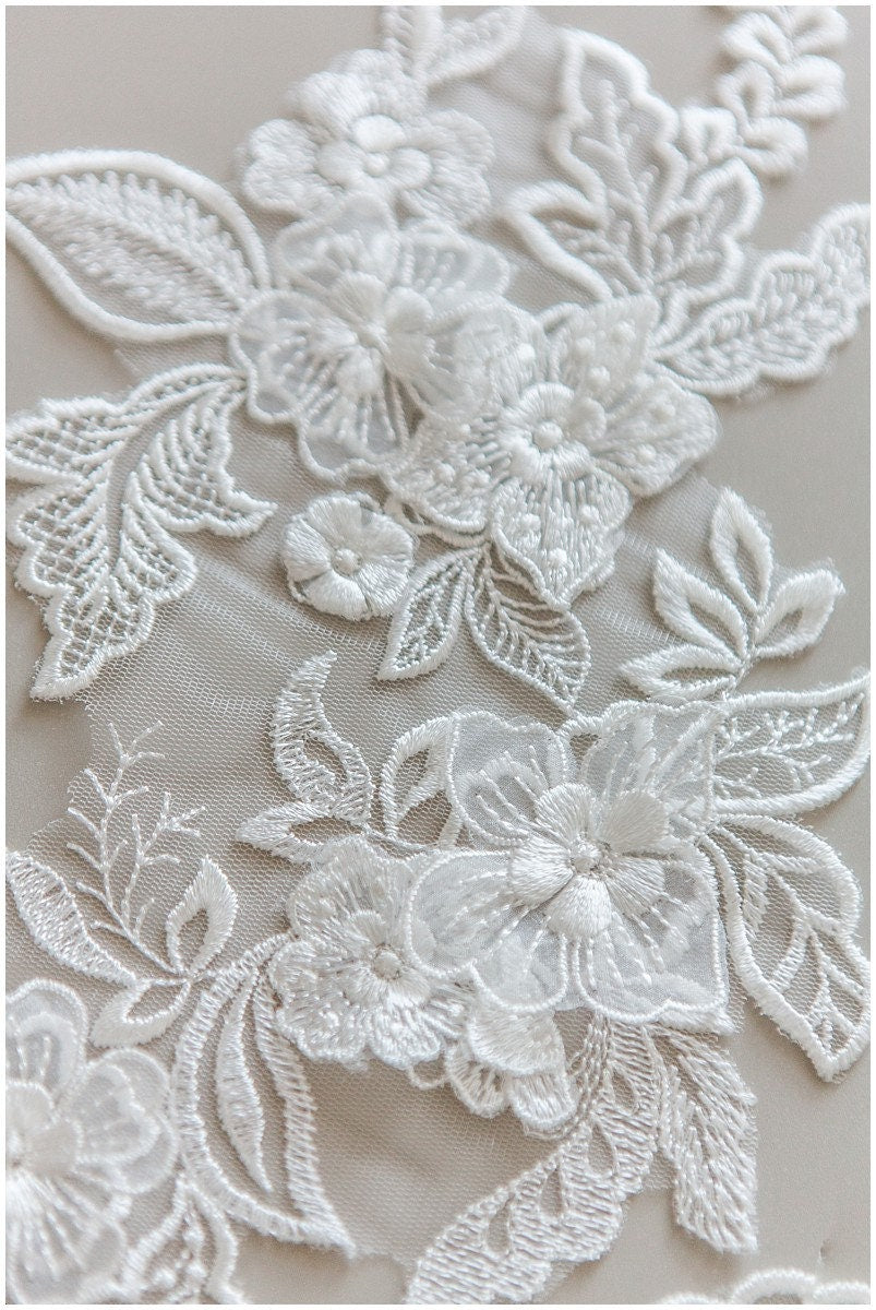 Romantische Blumen Spitzen Applikation, Braut Spitzen Applikation, Spitzenblume, Blumen Applikation, Hochzeitskleid Spitzenapplikation, Spitzenblumen Applikation// A17-135