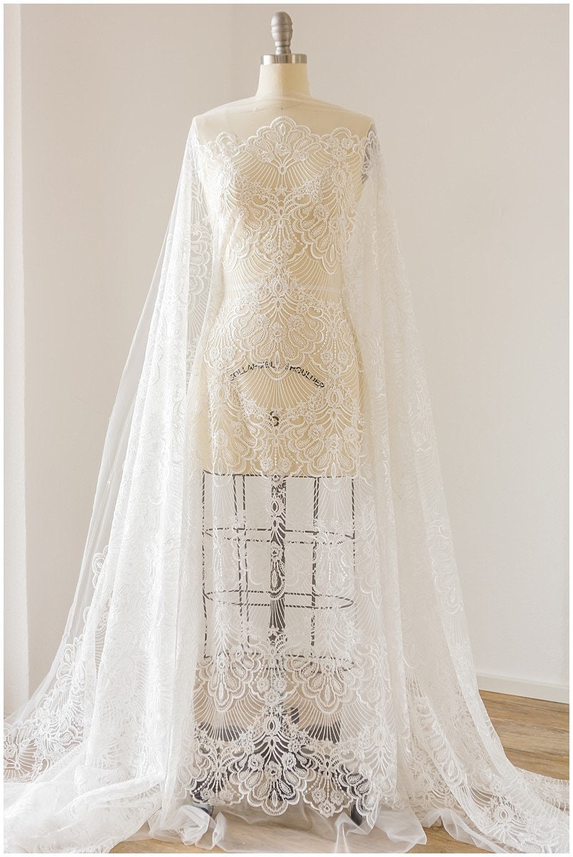 Romantische Brautspitze Off-White/ geometrische Brautspitze/ bestickte Spitze/ florale Brautspitze/ Boho Spitze// L17-137