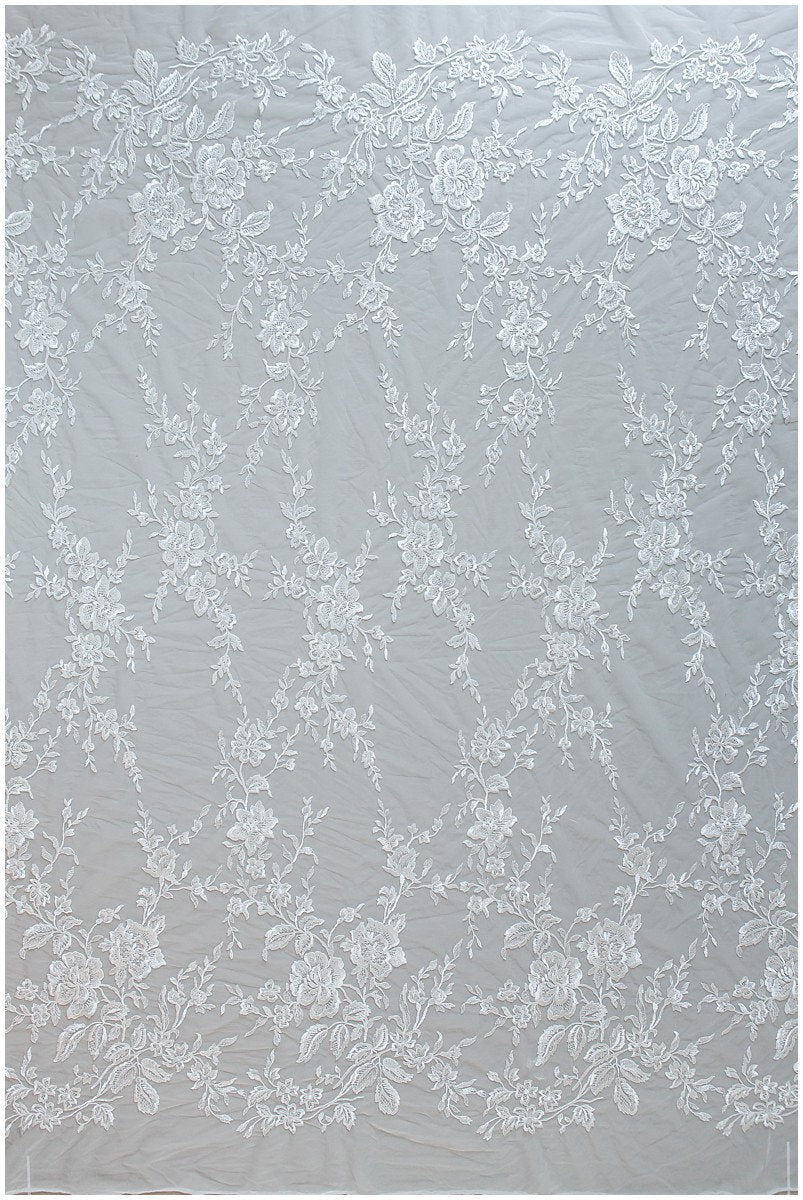 Blumen Spitzenstoff Off-White/ Braut Blumenspitze/ Brautkleid Spitzenstoff/ bestickter Spitzenstoff/ Spitzenschleier// L17-149