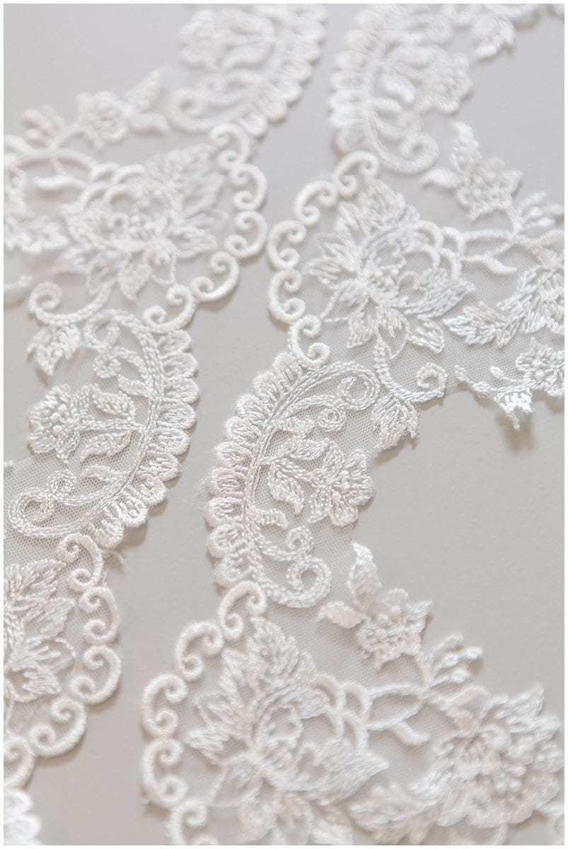 Romantic embroidered lace trim/ floral bridal lace off-white/ veil lace trim// T17-038