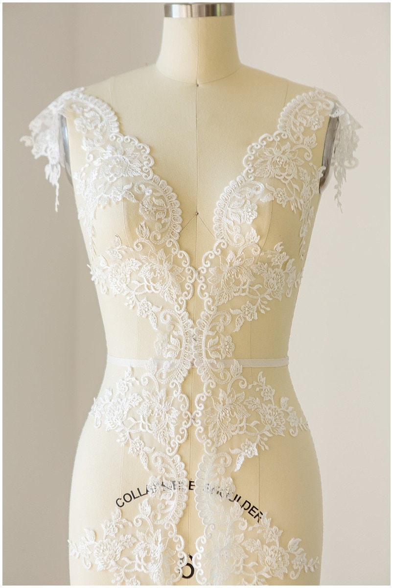 Romantic embroidered lace trim/ floral bridal lace off-white/ veil lace trim// T17-038