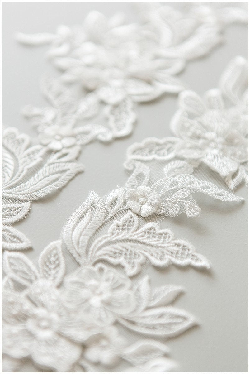 2yds 3D flower lace trim/ elegant bridal lace trim/ veil lace trim/ wedding dress lace// T17-055
