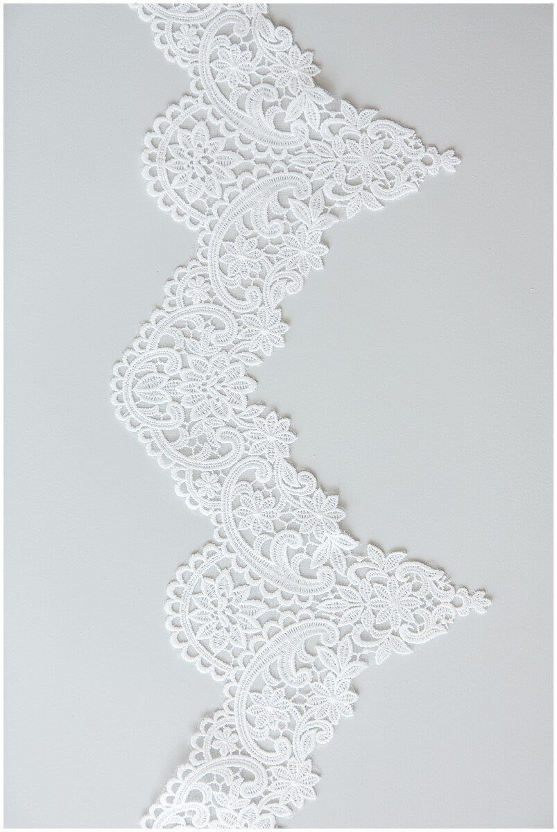 Milk silk embroidered lace trim/ elegant off-white bridal lace/ bridal lace trim/ guipure look lace/ wedding dress lace// T17-059