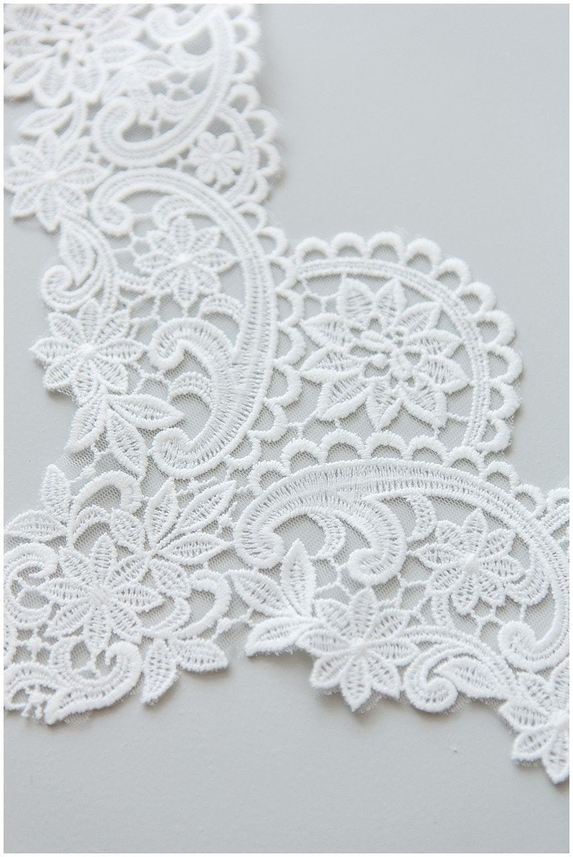 Milk silk embroidered lace trim/ elegant off-white bridal lace/ bridal lace trim/ guipure look lace/ wedding dress lace// T17-059