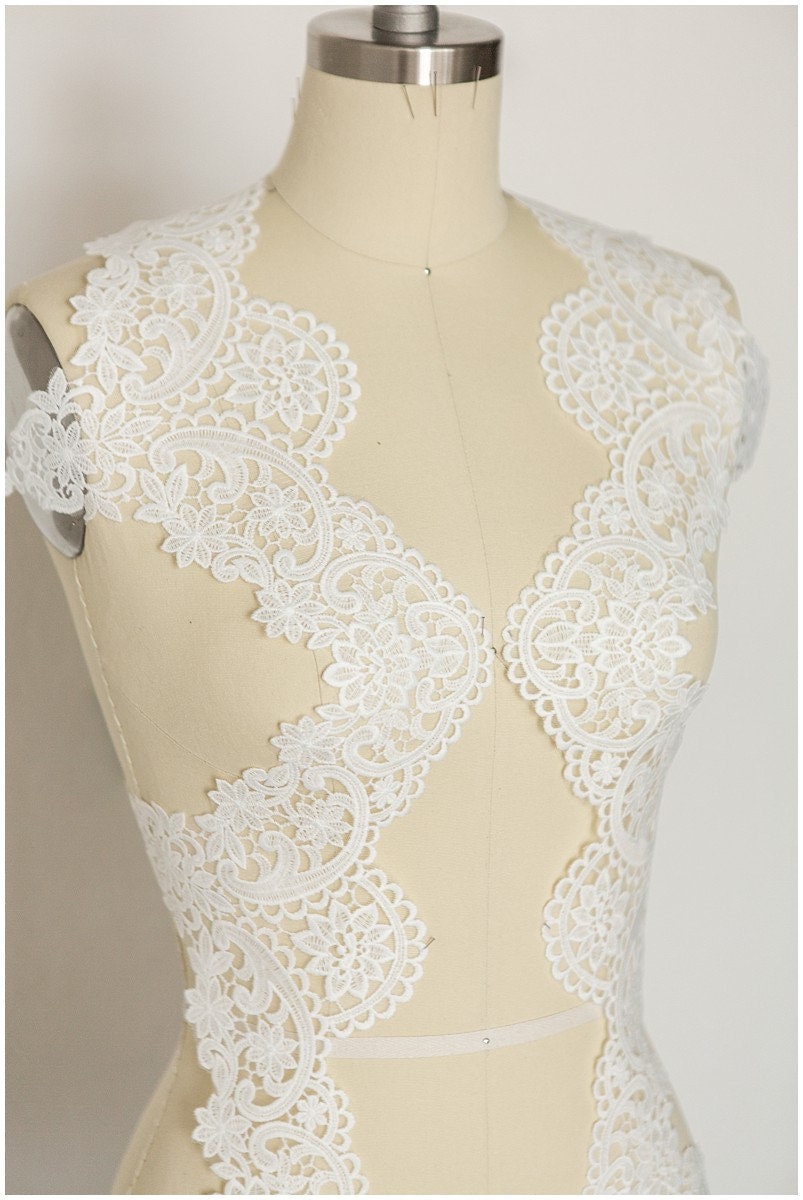 Milk silk embroidered lace trim/ elegant off-white bridal lace/ bridal lace trim/ guipure look lace/ wedding dress lace// T17-059