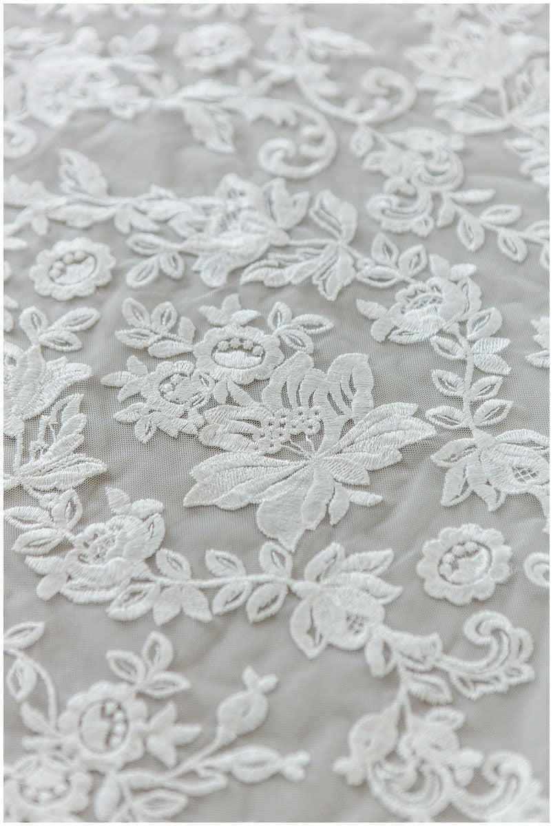Soft bridal lace fabric off-white/ floral lace fabric/ wedding dress lace/ veil lace/ cotton lace// L17-172C