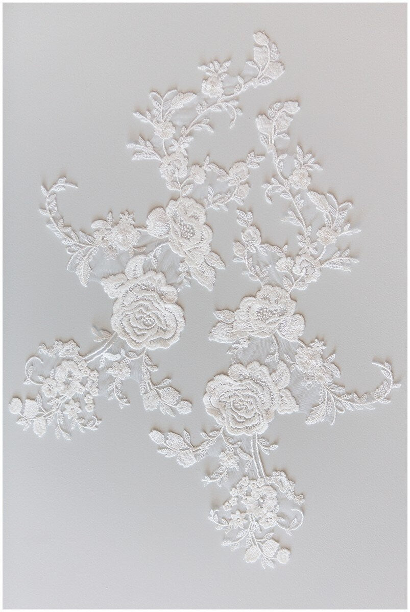 Flower applique, lace flower applique, wedding dress applique, lace flower// A17-149