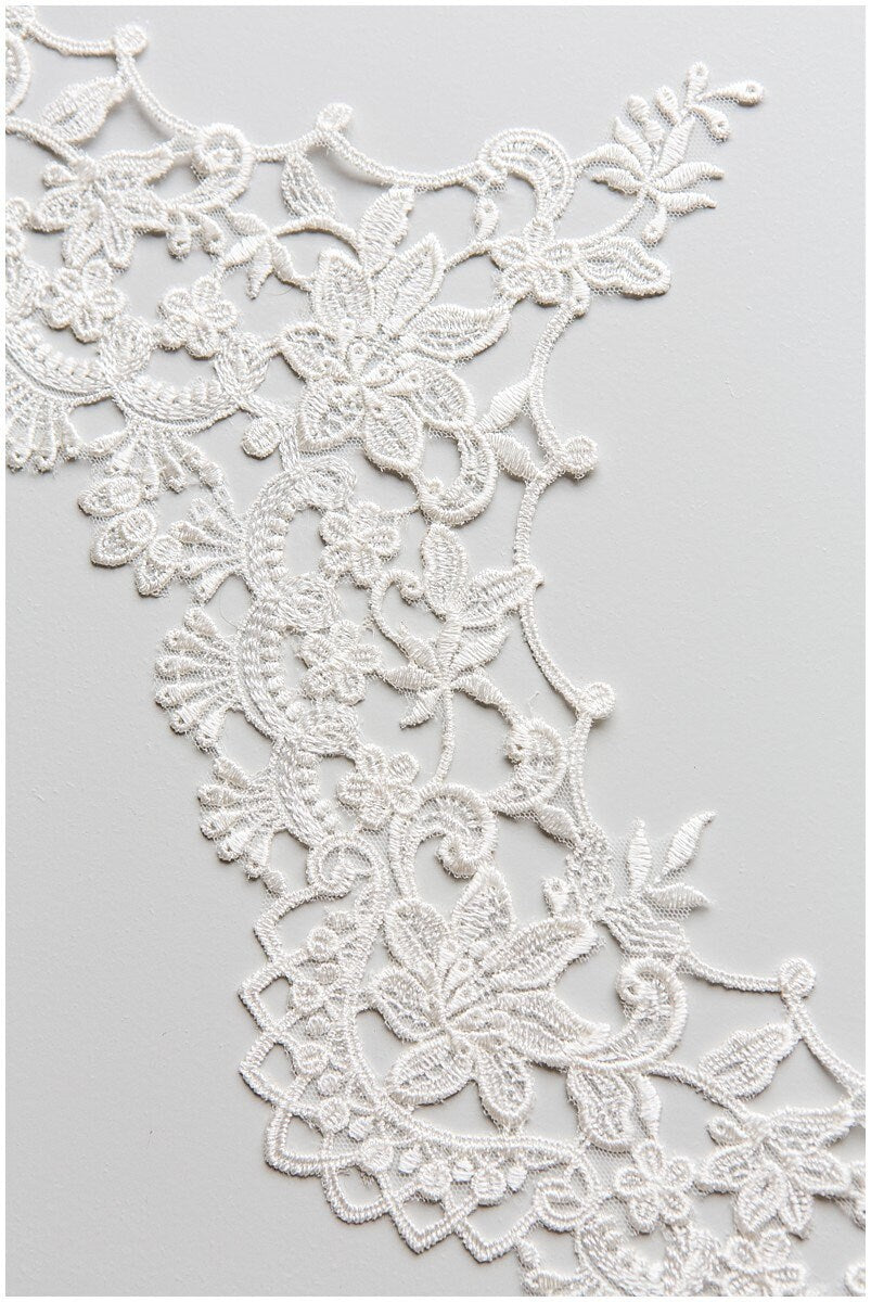 Crochet lace trim off-white/ veil lace trim/ bridal lace trim/ floral embroidered lace trim// T17-049