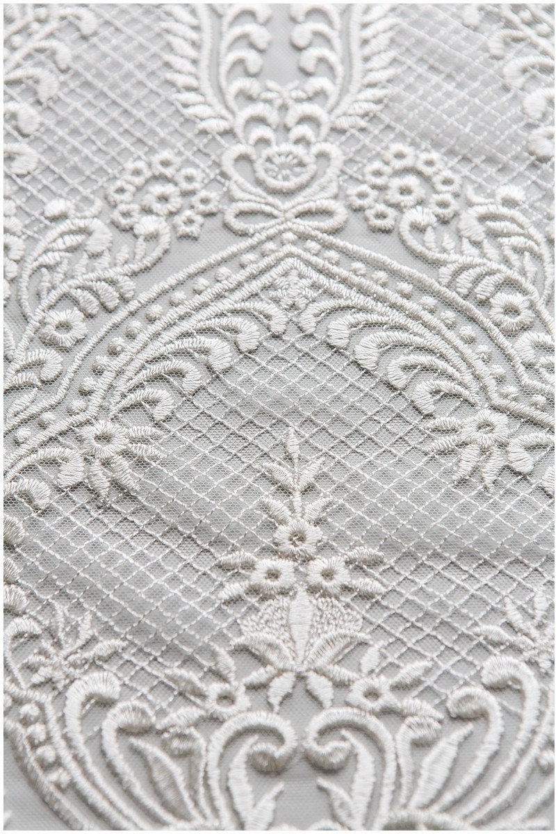 Bridal lace trim off-white/ wedding dress lace trim/ embroidered lace trim/ elegant bridal lace// T17-054