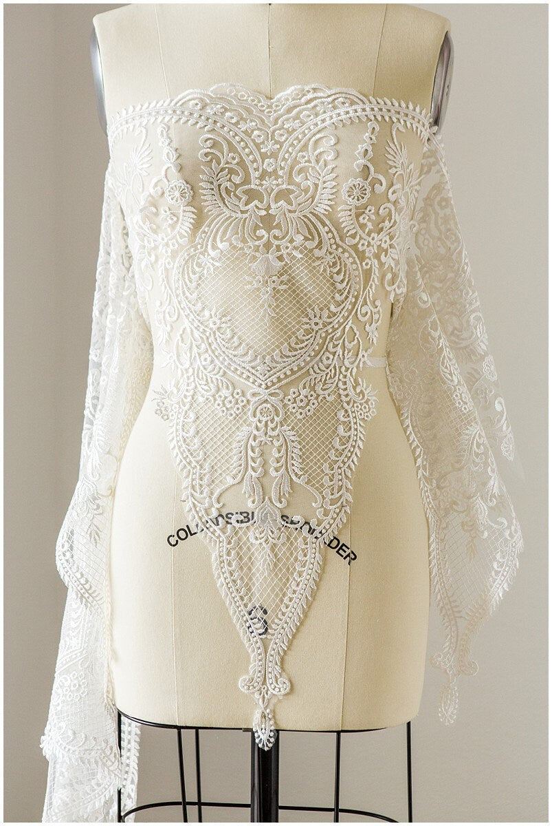 Bridal lace trim off-white/ wedding dress lace trim/ embroidered lace trim/ elegant bridal lace// T17-054