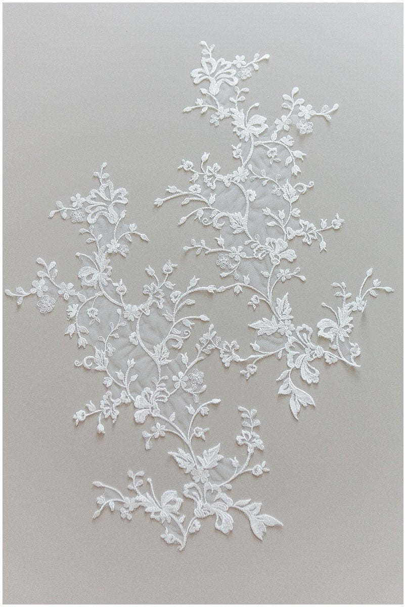 Romantische Blumen Spitzen Applikation, Braut Blumen Spitzen Applikation, Spitzenblume, Blumen Applikation, Hochzeitskleid Spitzenapplikation, Spitzenblumen Applikation// A17-133