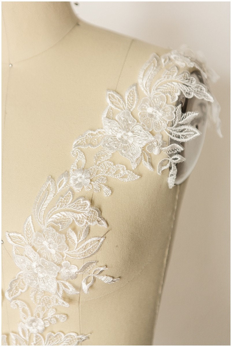 2yds 3D flower lace trim/ elegant bridal lace trim/ veil lace trim/ wedding dress lace// T17-055