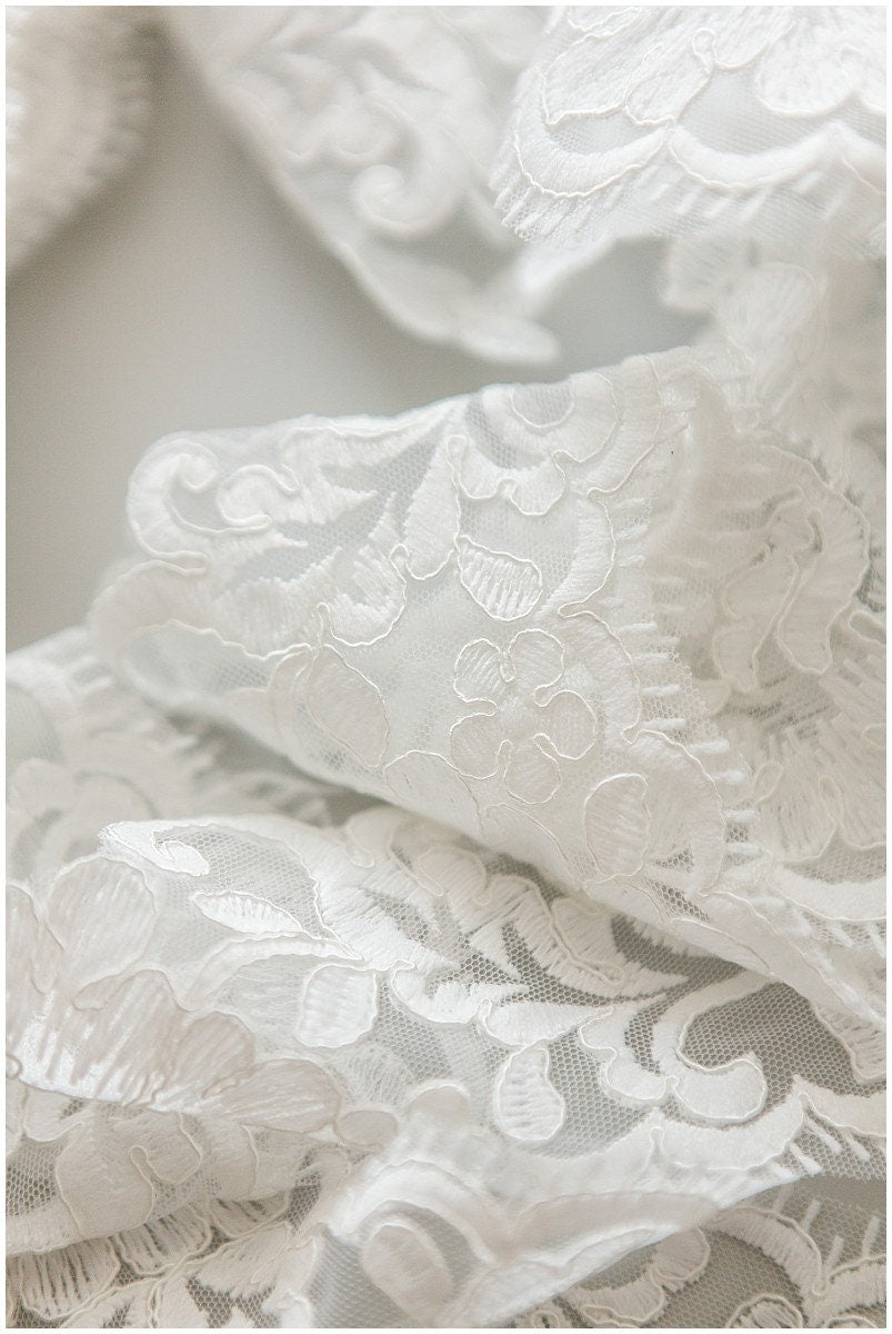 2yds milk silk embroidered lace trim/ elegant bridal lace off-white/ wedding dress lace trim// T17-058