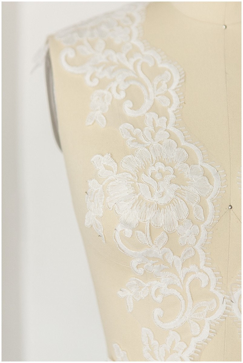 2yds milk silk embroidered lace trim/ elegant bridal lace off-white/ wedding dress lace trim// T17-058