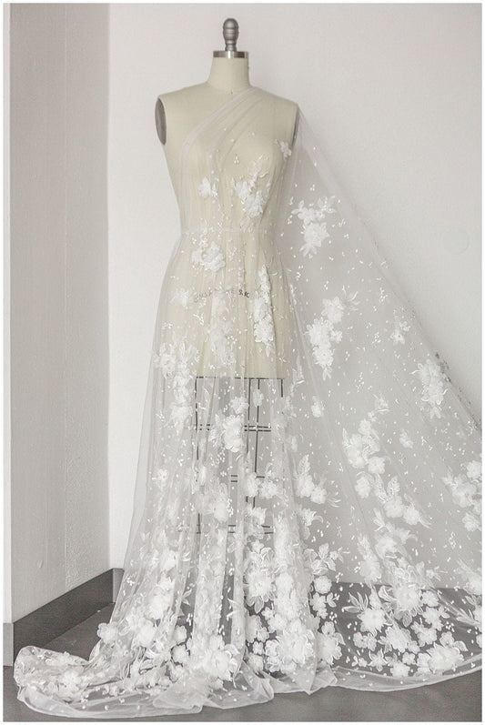 Weiche 3D-Blütenspitze/ 3D Perlenspitze/ Braut Spitzenstoff Off-White/ Brautkleid Spitze/ Couture Spitze/ Perlenspitze// L17-151