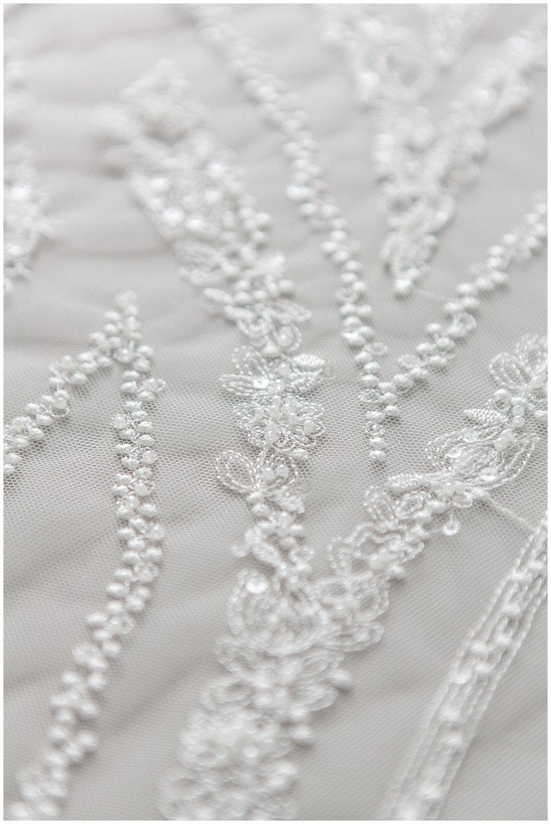 Perlen Spitzenstoff, Spitzenstoff, Brautspitze, Brautkleid Spitze, Couture Spitze, Perlenspitze, Schleierspitze, Pallas Braut// L17-161